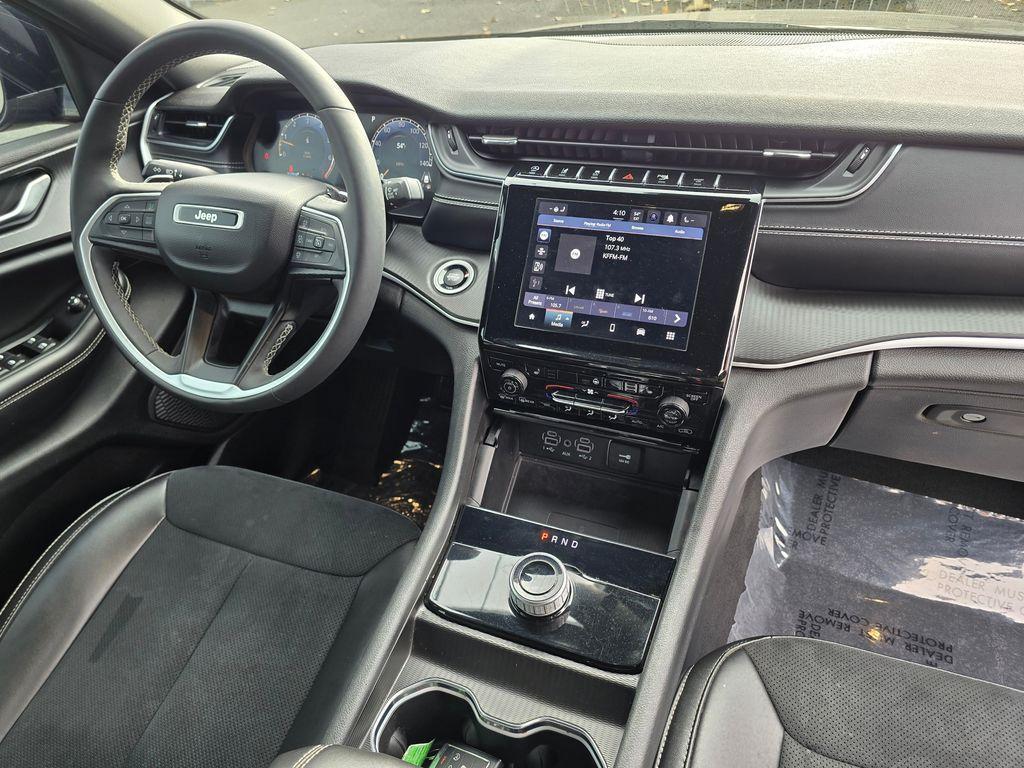 used 2024 Jeep Grand Cherokee car, priced at $38,895