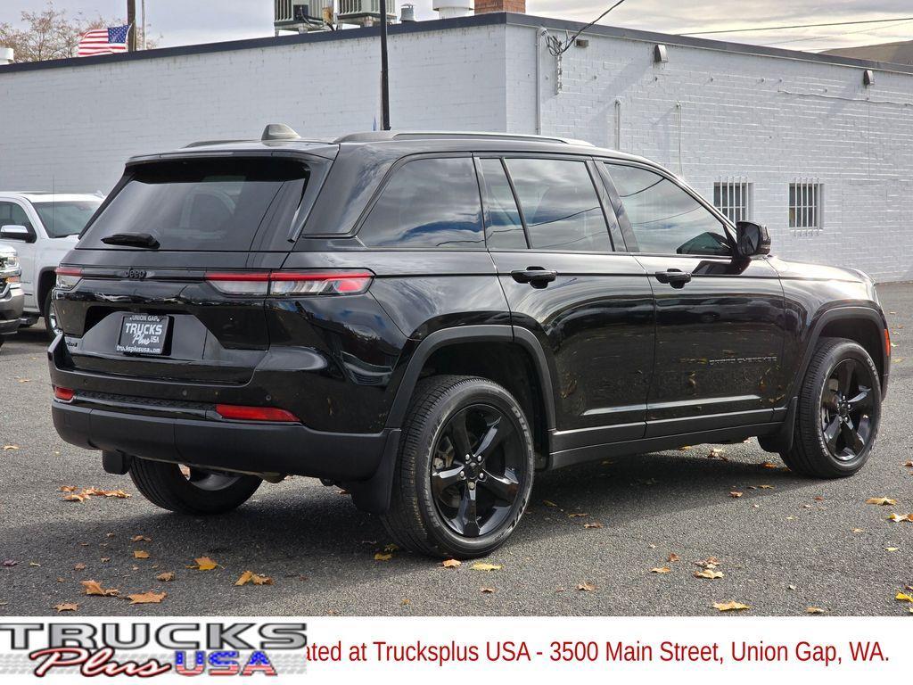 used 2024 Jeep Grand Cherokee car, priced at $38,895