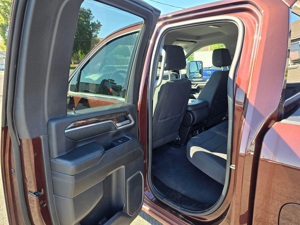 used 2024 GMC Sierra 2500 car, priced at $47,045