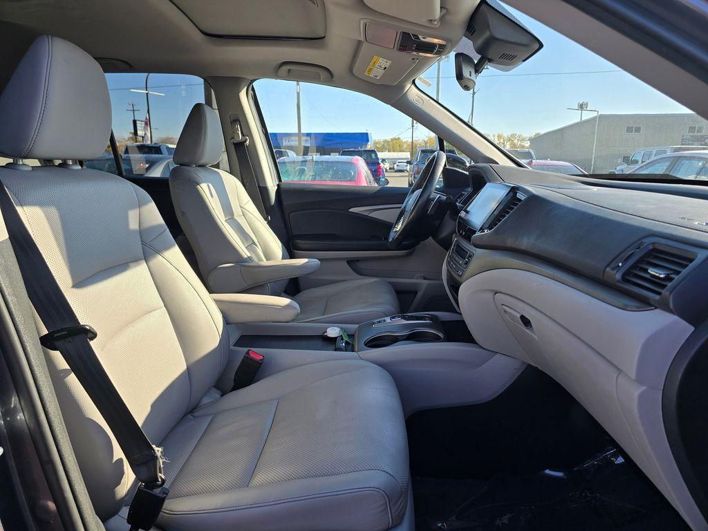 used 2022 Honda Ridgeline car, priced at $30,142