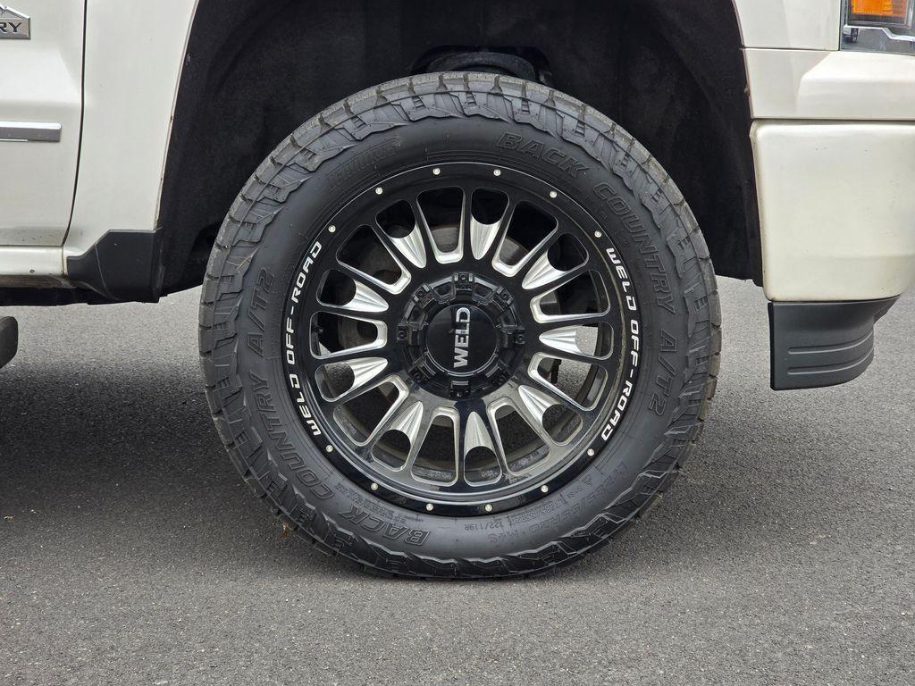 used 2015 Chevrolet Silverado 1500 car, priced at $17,555