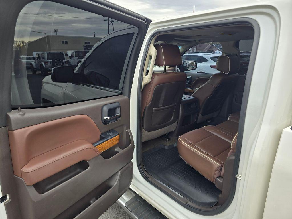 used 2015 Chevrolet Silverado 1500 car, priced at $17,555