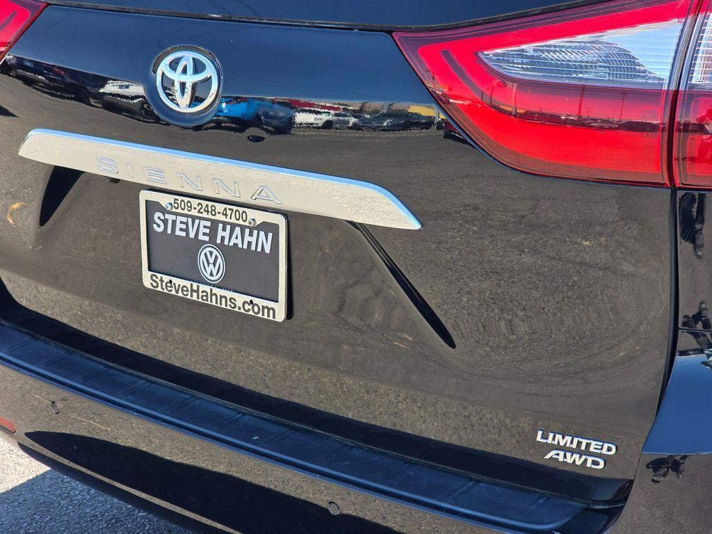 used 2020 Toyota Sienna car, priced at $31,255