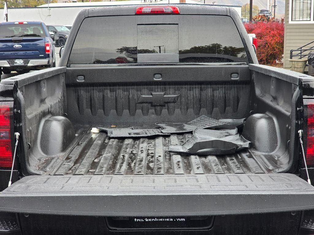 used 2015 Chevrolet Silverado 1500 car, priced at $33,005