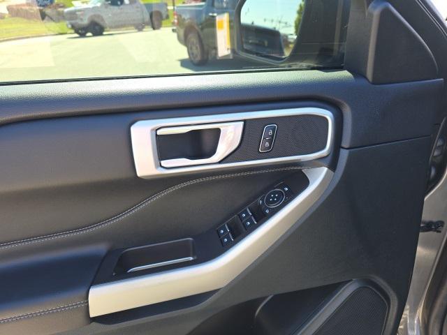 used 2023 Ford Explorer car, priced at $34,000