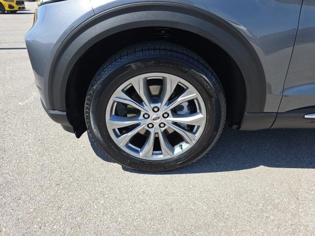 used 2023 Ford Explorer car, priced at $34,000