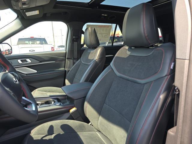new 2025 Ford Explorer car, priced at $61,055