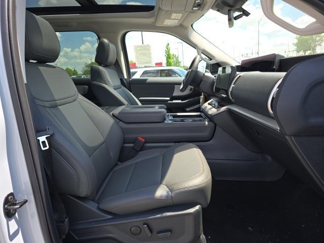 new 2025 Ford Expedition Max car, priced at $75,005
