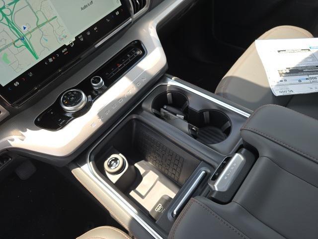 new 2025 Ford Expedition Max car, priced at $75,005