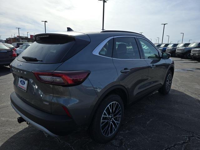 new 2025 Ford Escape car, priced at $39,550