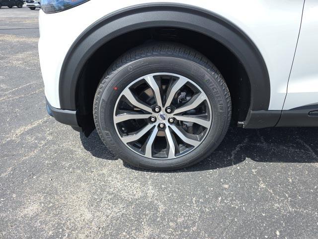 new 2025 Ford Explorer car, priced at $51,280