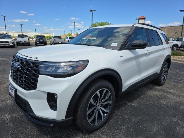 new 2025 Ford Explorer car, priced at $51,280