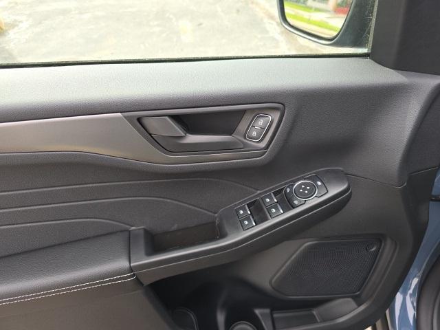 new 2025 Ford Escape car, priced at $31,985