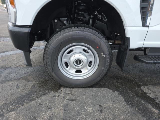 new 2025 Ford F-250 car, priced at $55,695