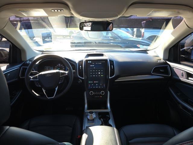 used 2024 Ford Edge car, priced at $32,000