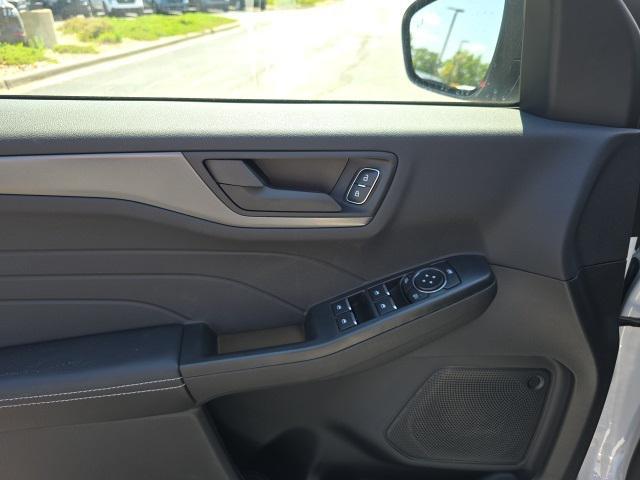 new 2025 Ford Escape car, priced at $29,345