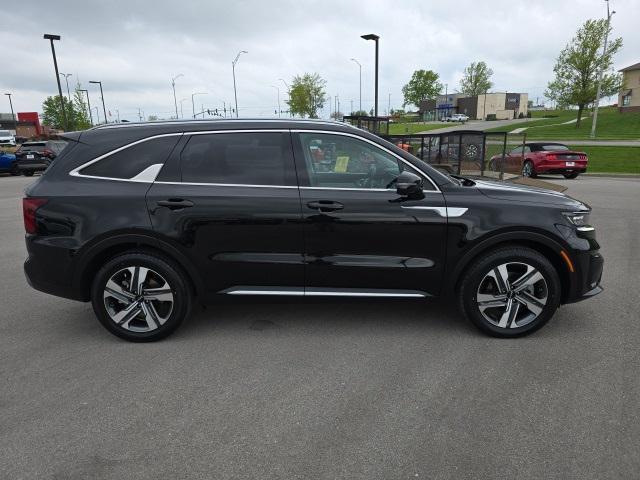used 2023 Kia Sorento Hybrid car, priced at $35,000