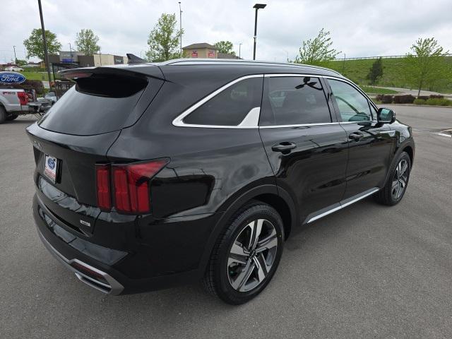 used 2023 Kia Sorento Hybrid car, priced at $35,000