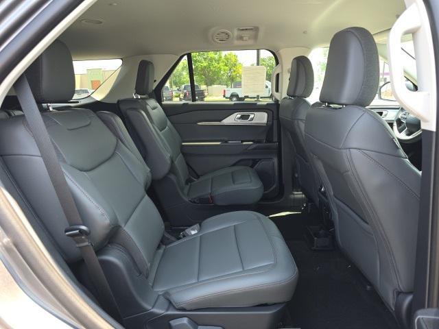 new 2025 Ford Explorer car, priced at $46,745