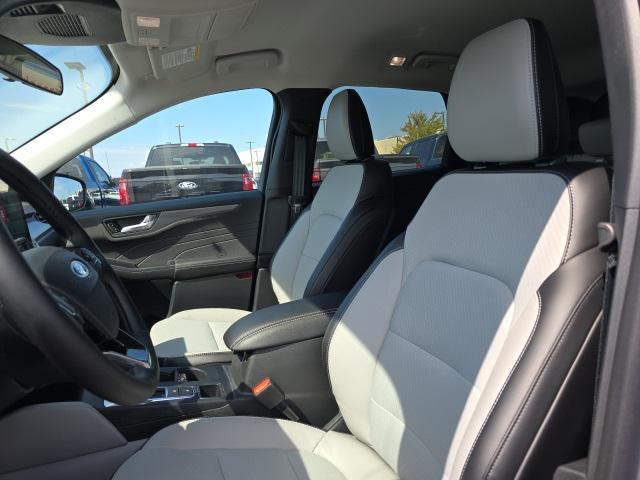 new 2025 Ford Escape PHEV car, priced at $31,390