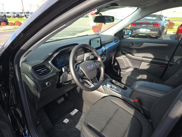 new 2025 Ford Escape car, priced at $30,925