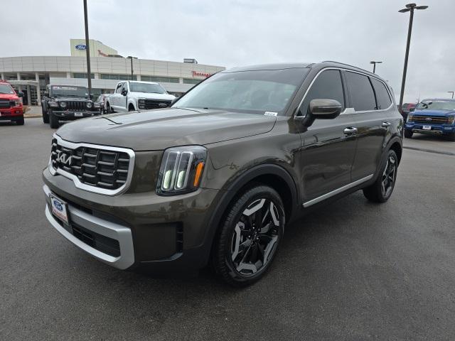 used 2023 Kia Telluride car, priced at $36,700