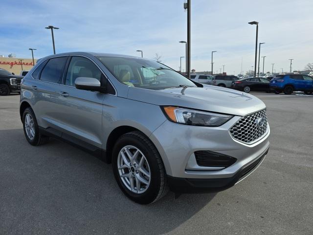 used 2024 Ford Edge car, priced at $29,900