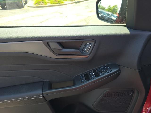 new 2025 Ford Escape car, priced at $30,935