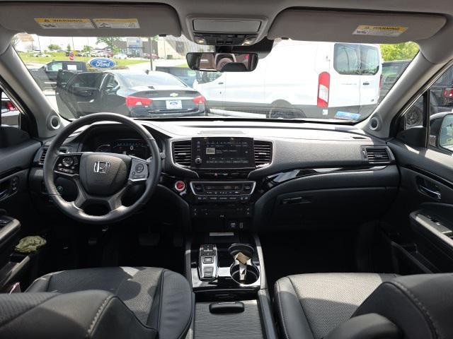 used 2022 Honda Pilot car, priced at $37,800