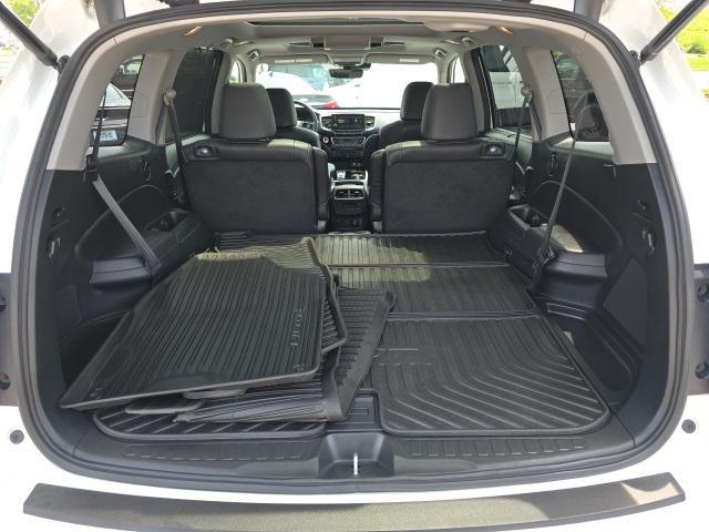 used 2022 Honda Pilot car, priced at $37,800