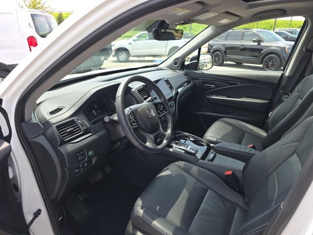 used 2022 Honda Pilot car, priced at $37,800