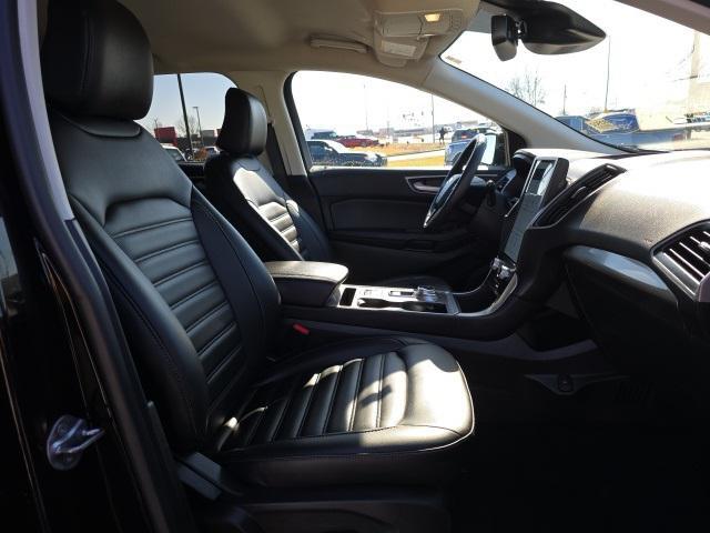 used 2024 Ford Edge car, priced at $29,900