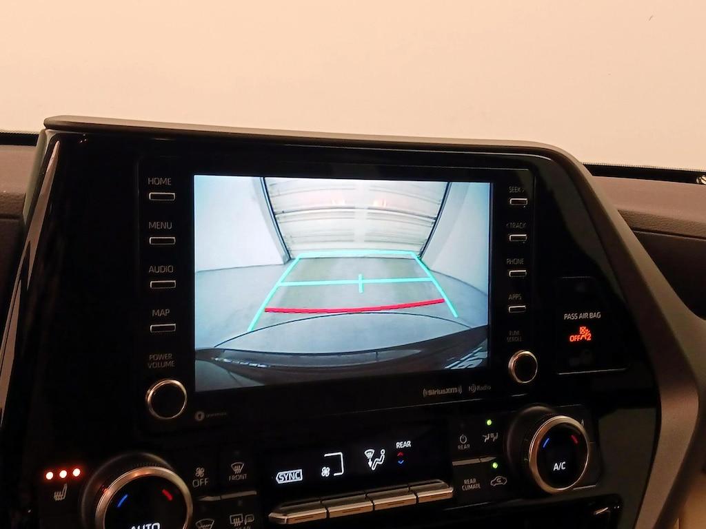 used 2022 Toyota Highlander car, priced at $38,998