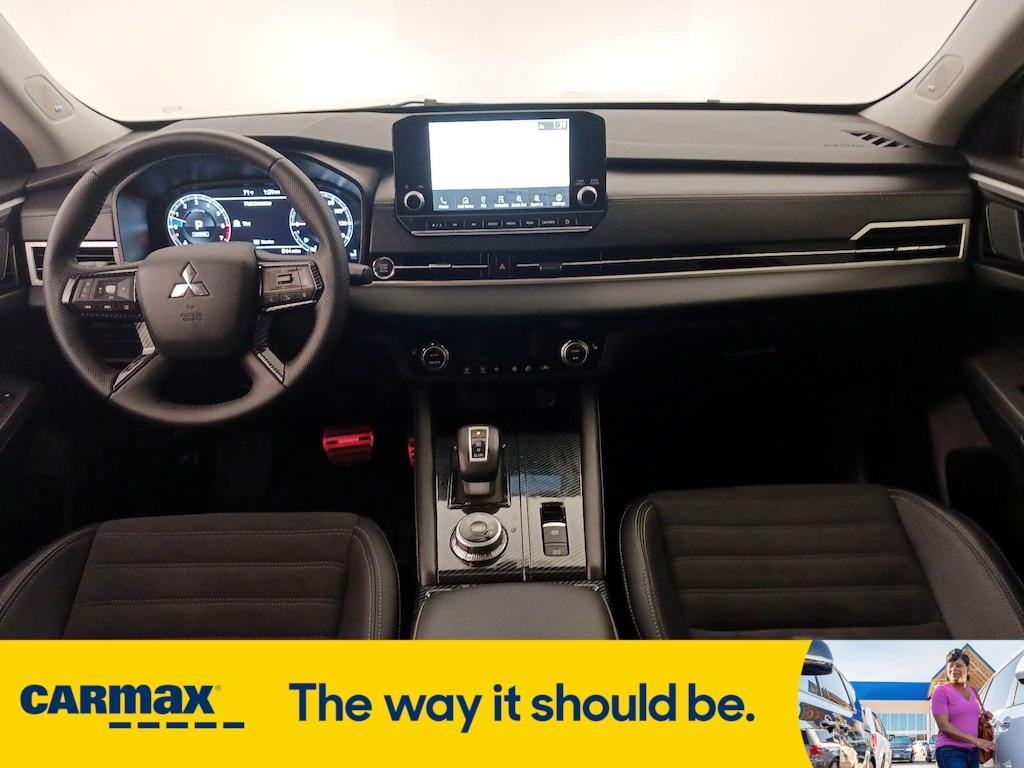 used 2023 Mitsubishi Outlander car, priced at $27,998