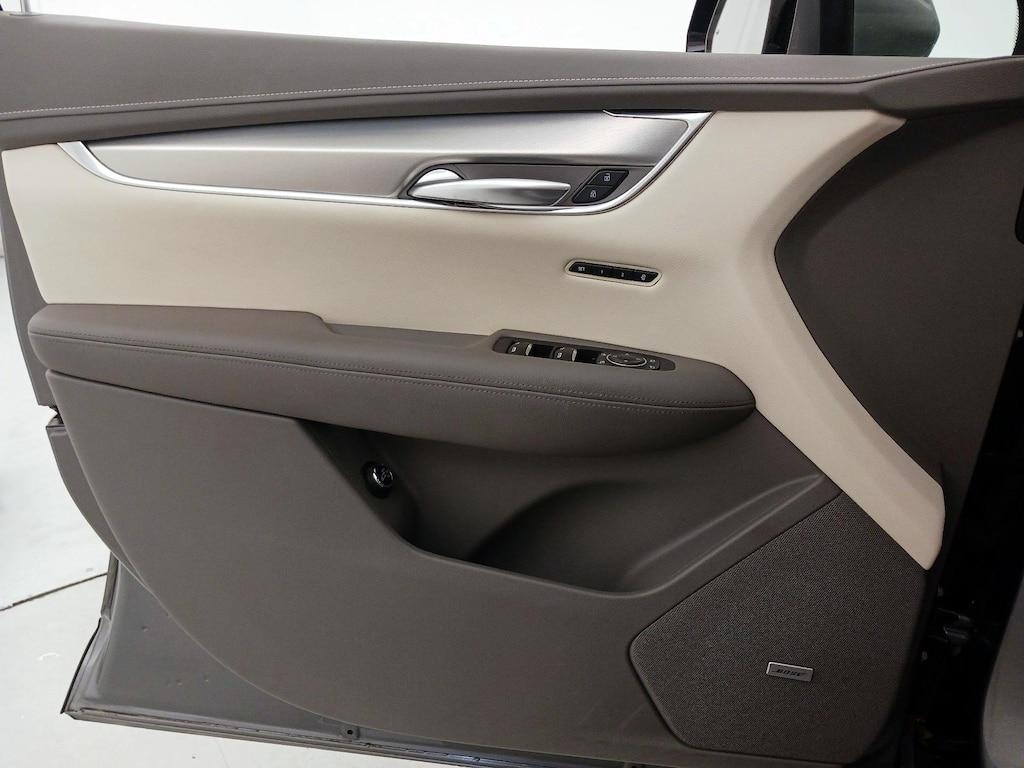 used 2021 Cadillac XT5 car, priced at $29,998