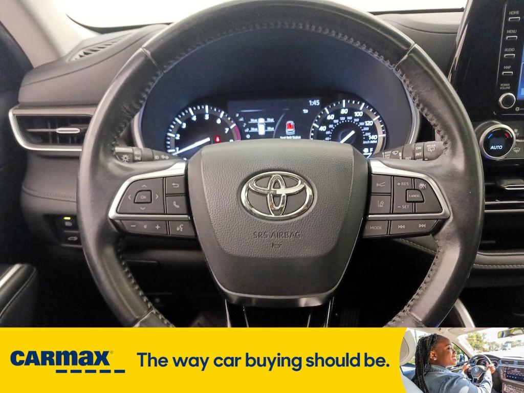 used 2020 Toyota Highlander car, priced at $28,998