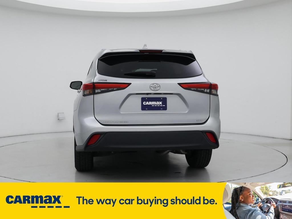 used 2020 Toyota Highlander car, priced at $28,998