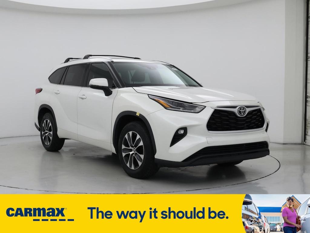 used 2021 Toyota Highlander car, priced at $31,998