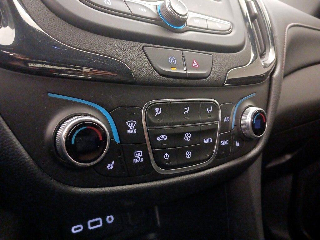 used 2023 Chevrolet Equinox car, priced at $25,998