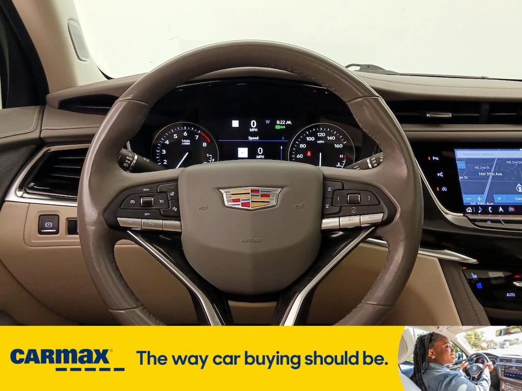 used 2021 Cadillac XT6 car, priced at $37,998