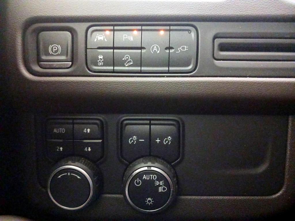 used 2021 Chevrolet Suburban car, priced at $52,998