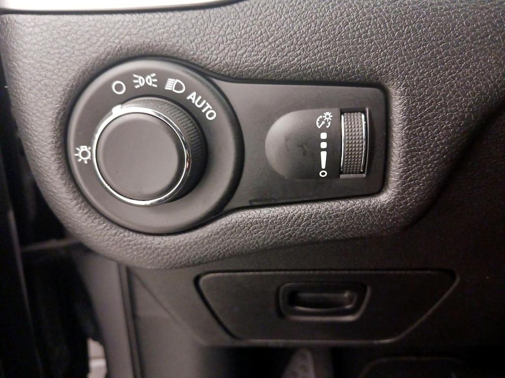 used 2020 Jeep Cherokee car, priced at $15,998