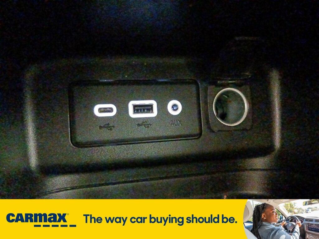 used 2022 Chevrolet Equinox car, priced at $19,998