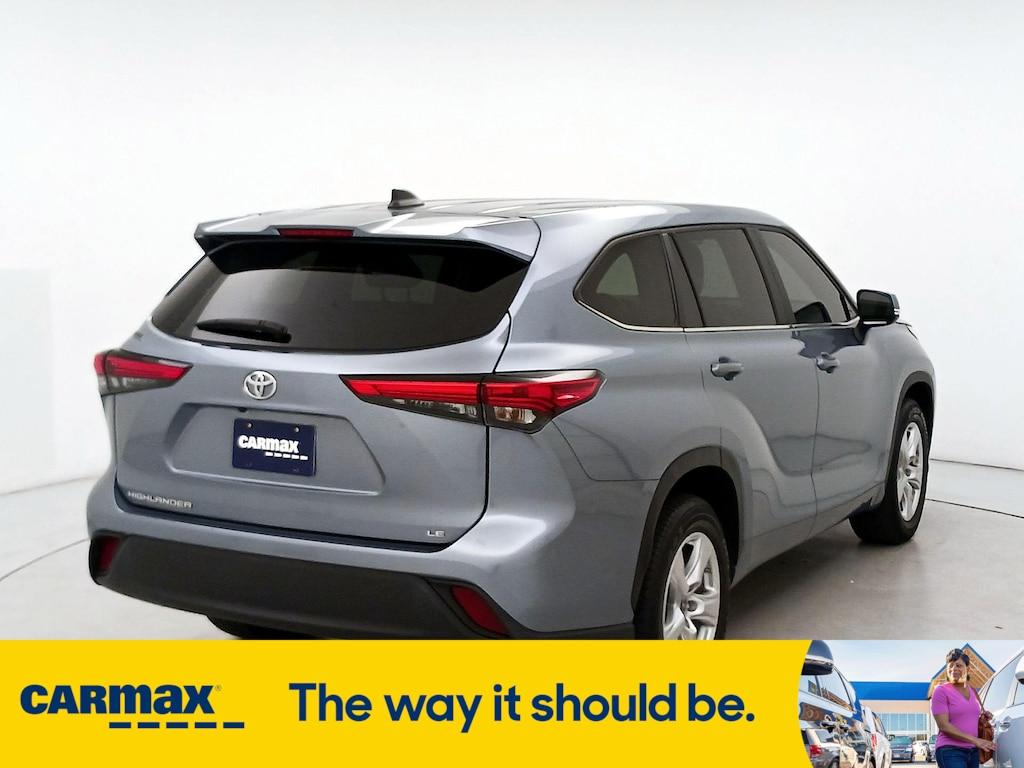 used 2023 Toyota Highlander car, priced at $34,998