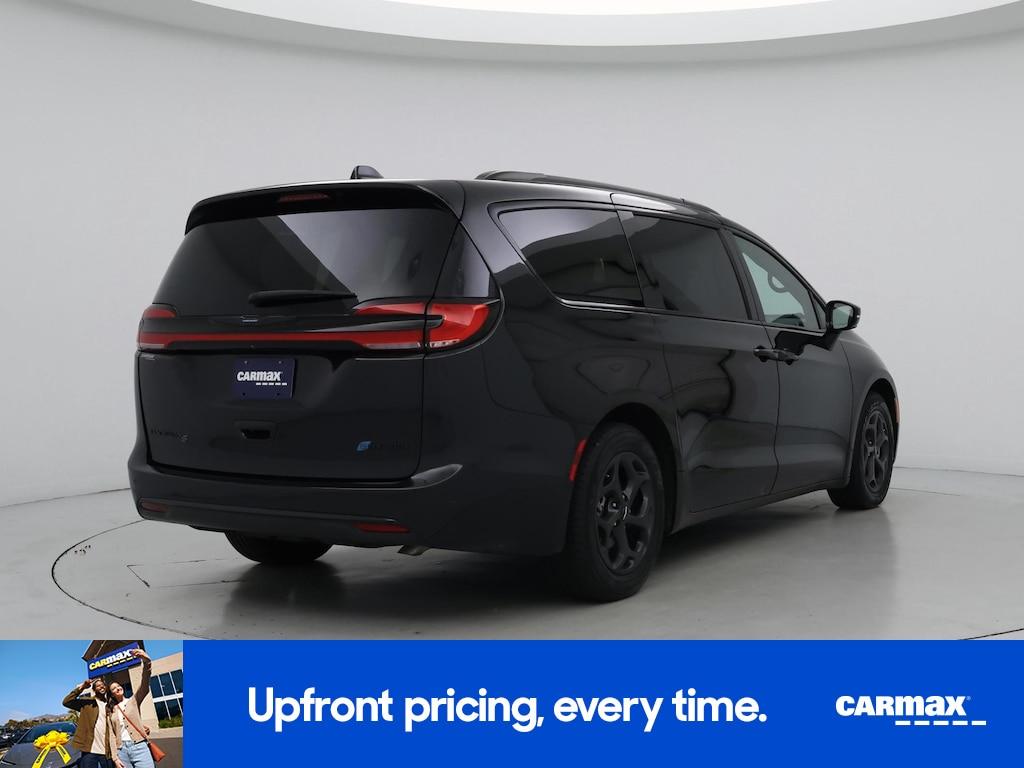 used 2021 Chrysler Pacifica Hybrid car, priced at $28,998