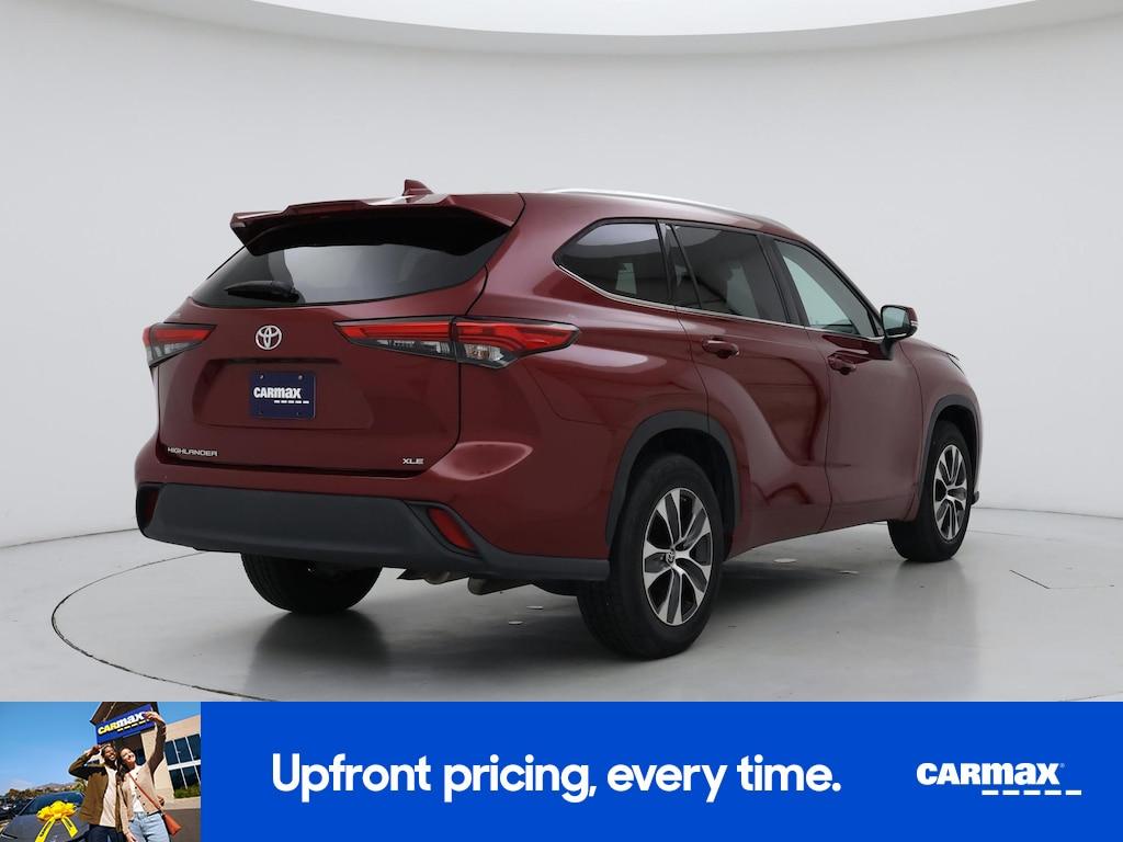 used 2020 Toyota Highlander car, priced at $27,998