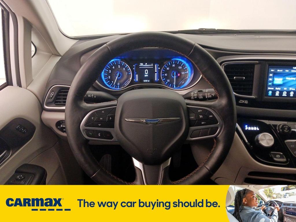 used 2020 Chrysler Pacifica car, priced at $30,998