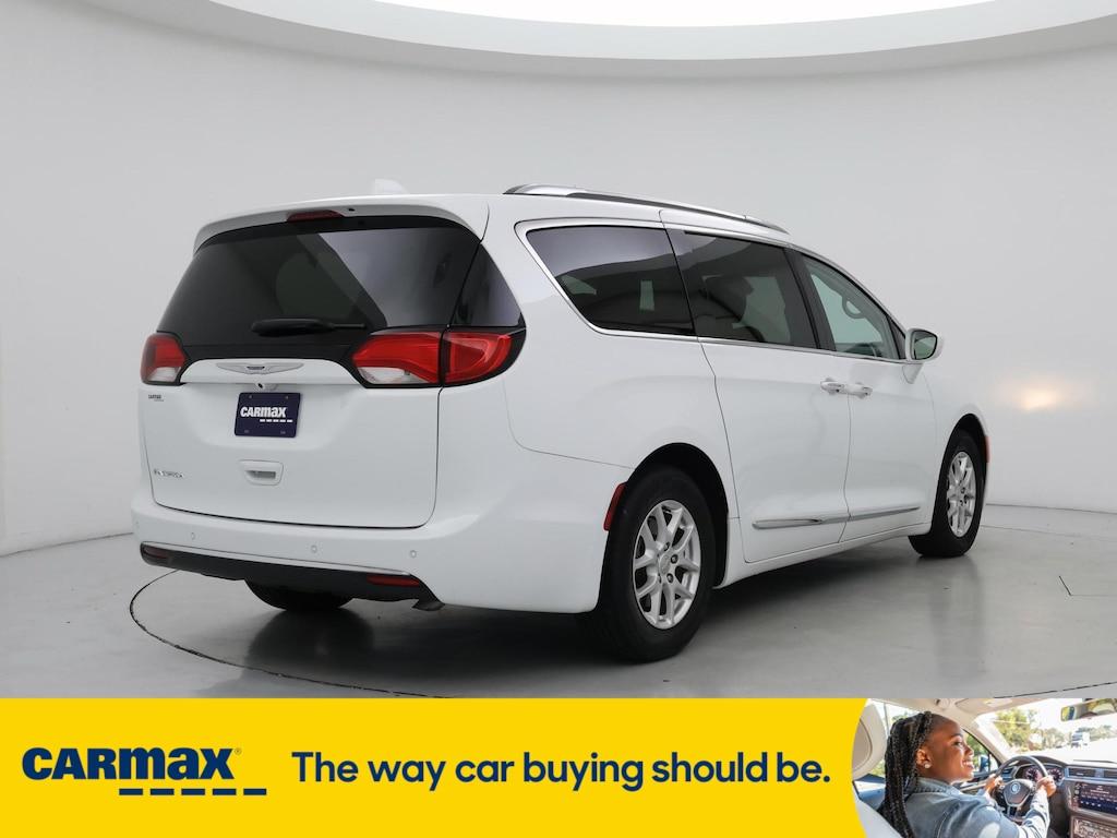used 2020 Chrysler Pacifica car, priced at $30,998