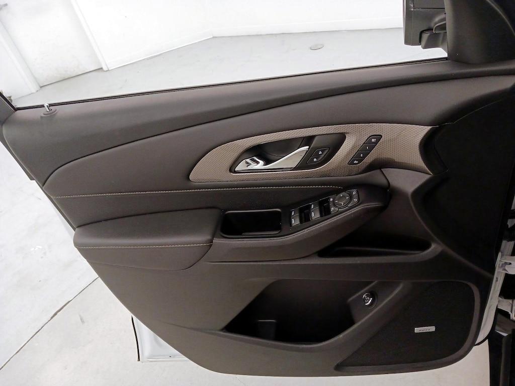 used 2023 Chevrolet Traverse car, priced at $36,998