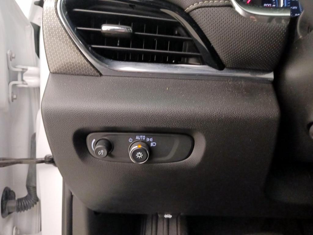 used 2023 Chevrolet Traverse car, priced at $36,998